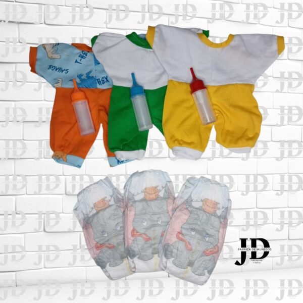 ROPA Y TETEROS PARA LOS MUÑECOS